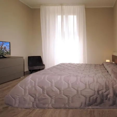 Alexander Suites & * Санремо