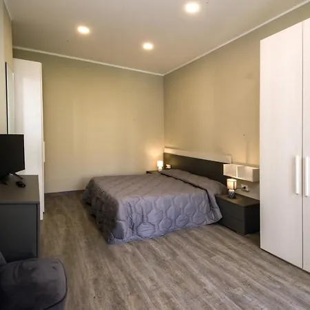 Aparthotel Alexander Suites &